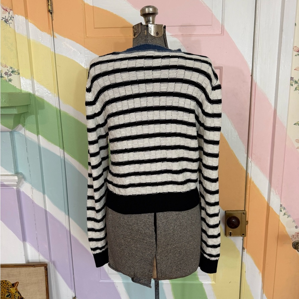 Laundry by Shelli Segal Striped Crop Cardigan Denim Trim Gold Crest Buttons~M ๐๐ - Picture 6 of 9